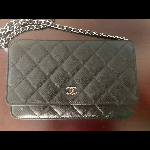 Authentic CHANEL Classic Wallet on Chain (WOC) - Picture 2 of 16